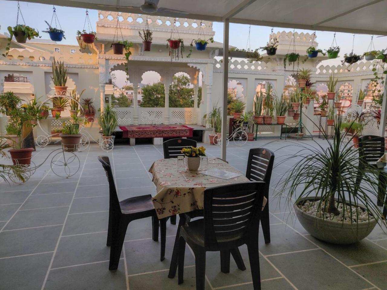 Gadh Ganesh Homestay Udaipur Exteriör bild